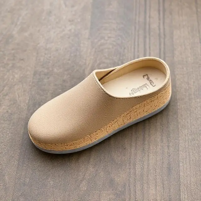 Natural cork and rubber sole